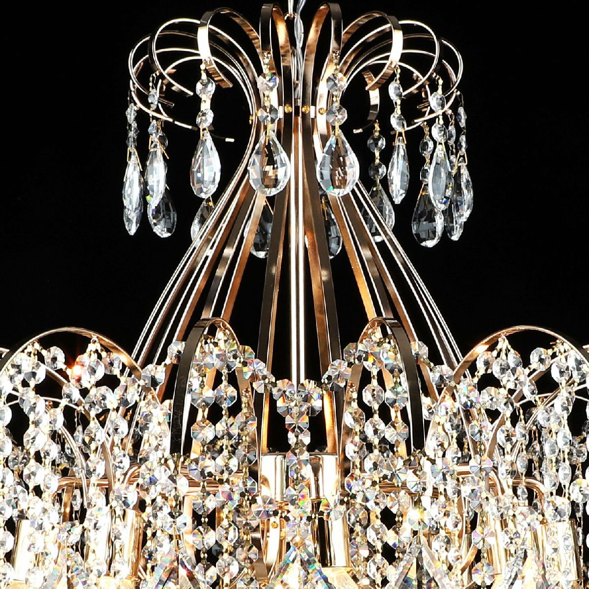 Подвесная люстра Reluce 02154-0.4-08 FGD