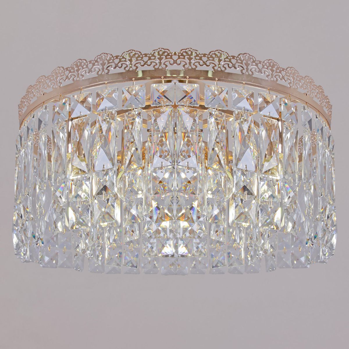 Потолочная люстра Reluce 90329-0.3-08 FGD