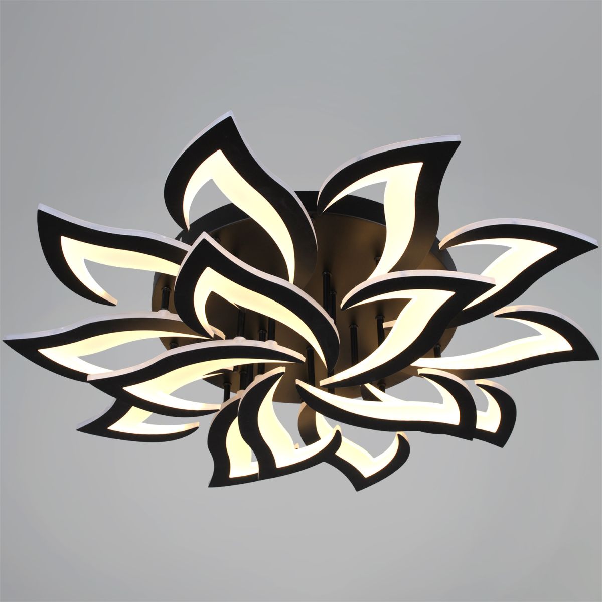 Потолочная люстра Reluce 30150-0.3-10+5 BK