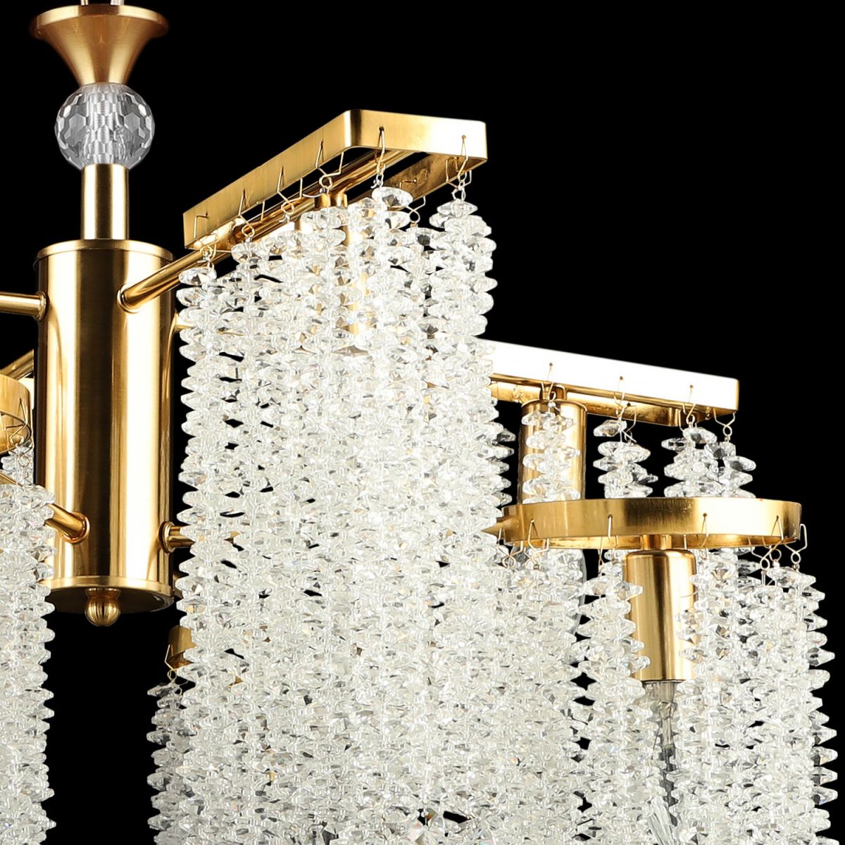 Подвесная люстра Reluce 02686-0.4-4+4 COP