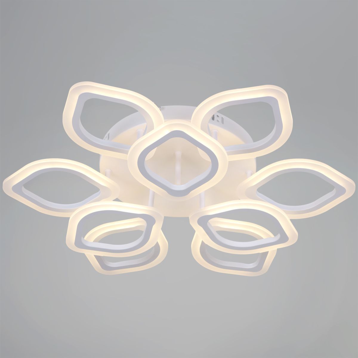 Потолочная люстра Reluce 10320-0.3-6+3S WH