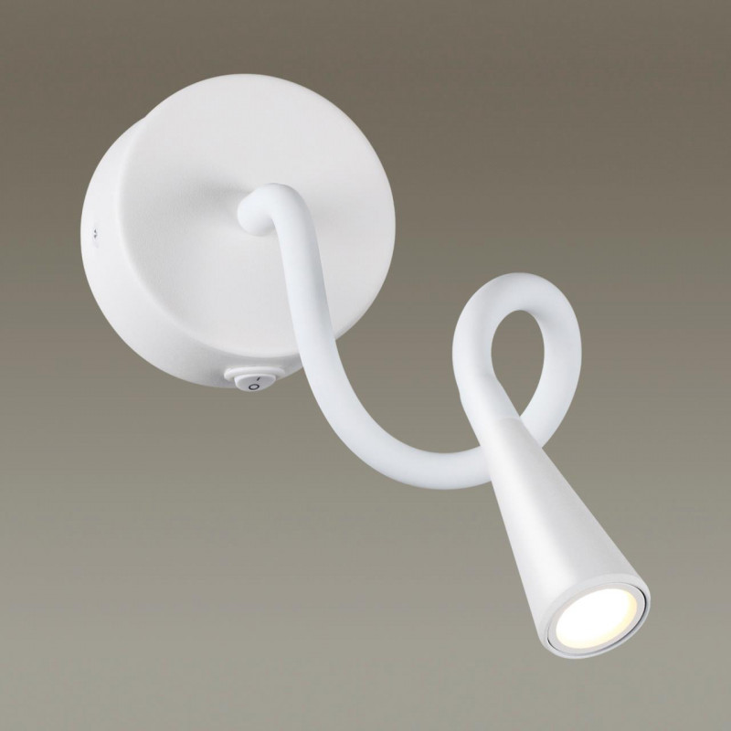 Поворотное бра Odeon Light 4255/3WL