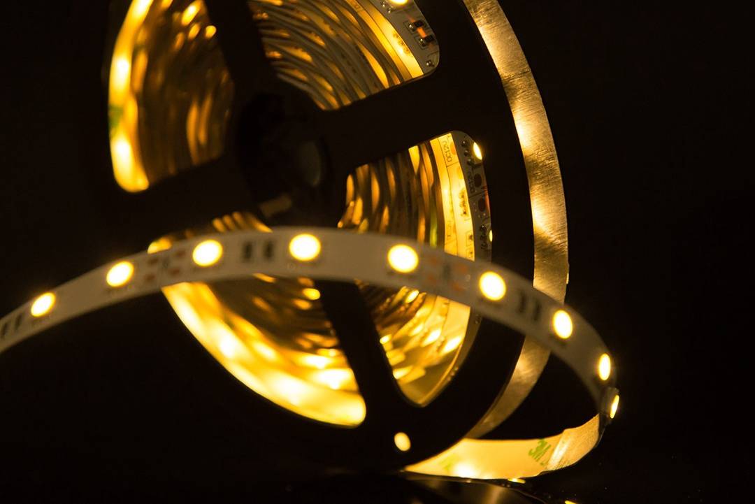 Светодиодная лента SWG SWG560-12-14.4-WW 000033