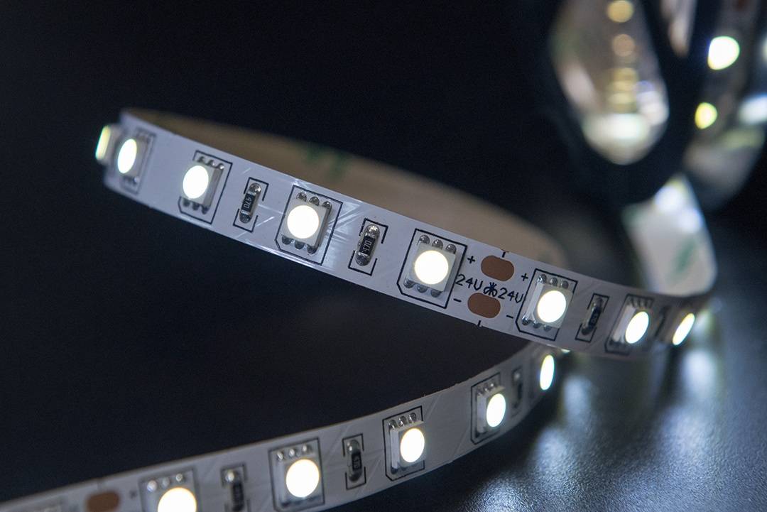 Светодиодная лента SWG SWG560-24-14.4-W 000043