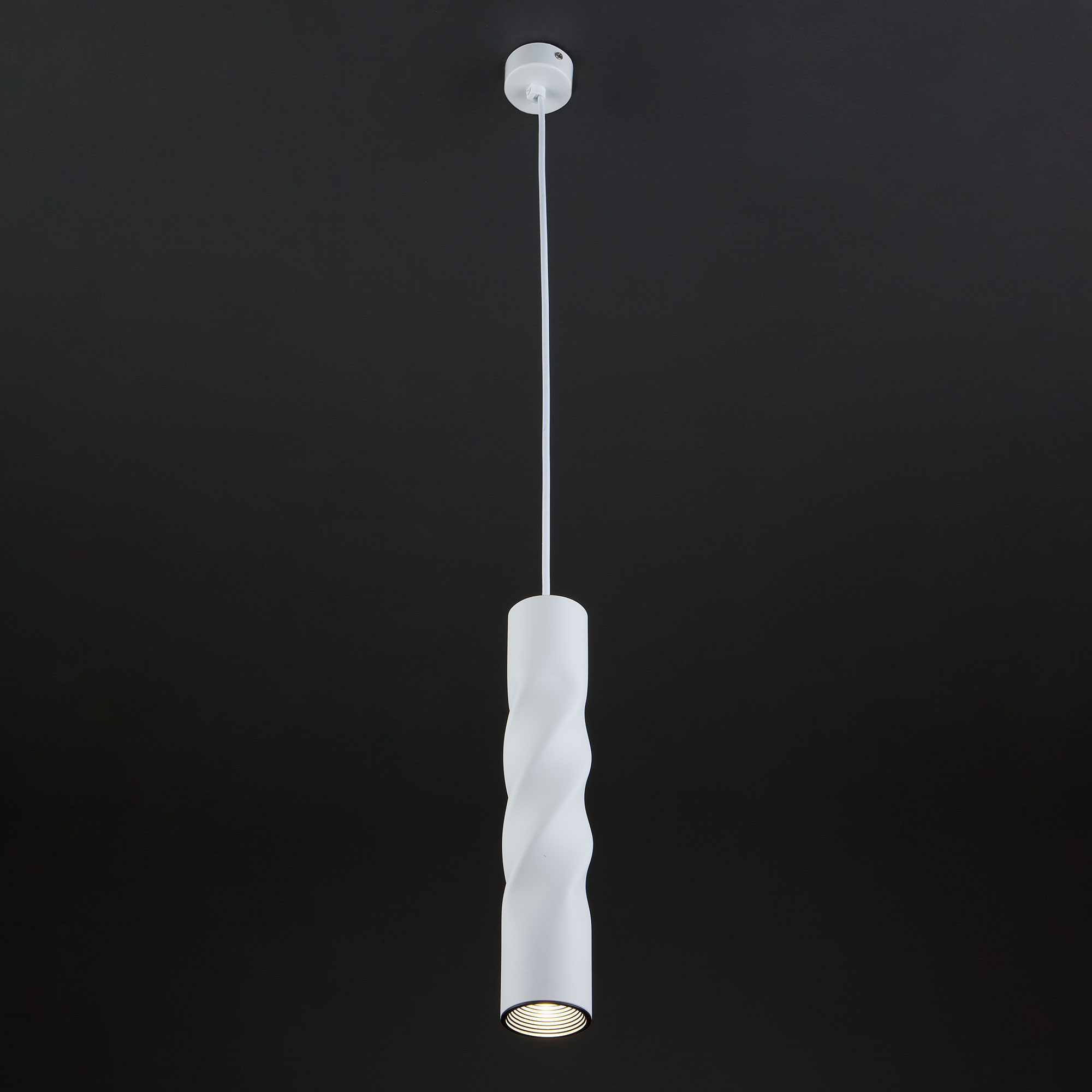 Подвесной светодиодный светильник Eurosvet Scroll 50136/1 LED белый