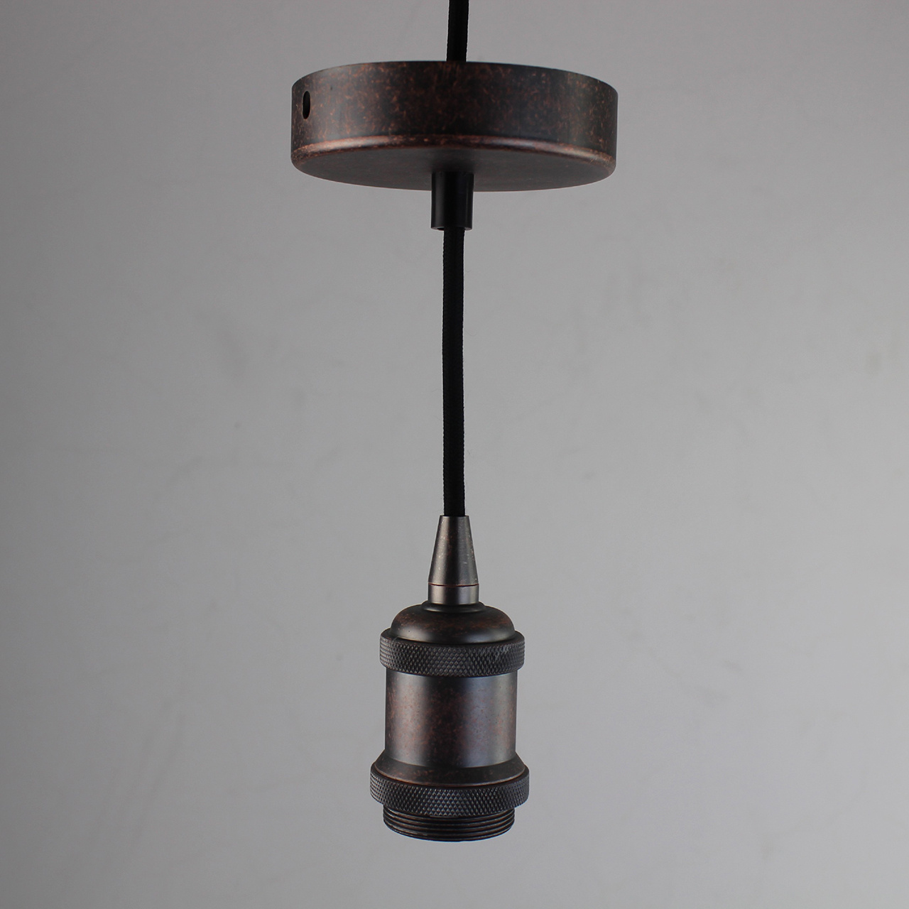 Ретро патрон с подвесом E27 Бронза Sun Lumen 056-618