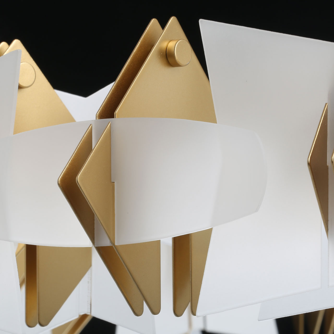 Подвесная люстра De Markt Платлинг 661018401 в Москве