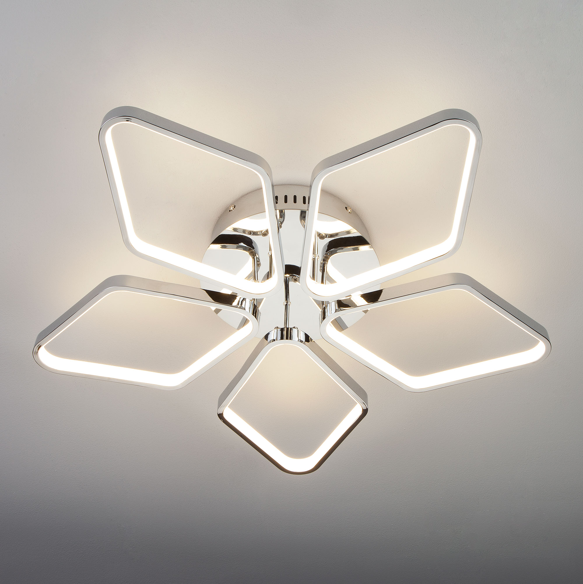 Потолочный светодиодный светильник Eurosvet Kalifea 90081/5 хром