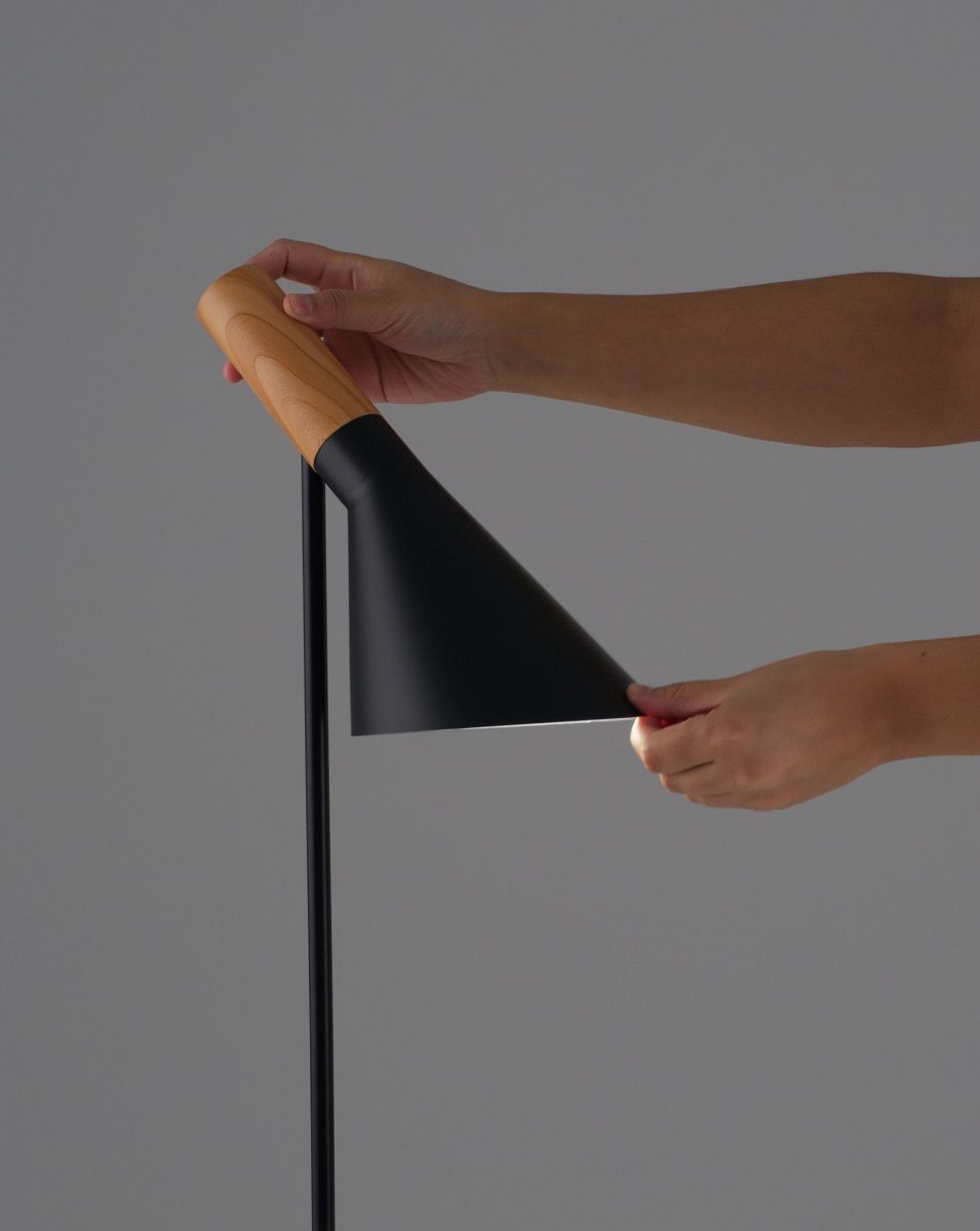 Торшер Moderli Turin V11334-1F