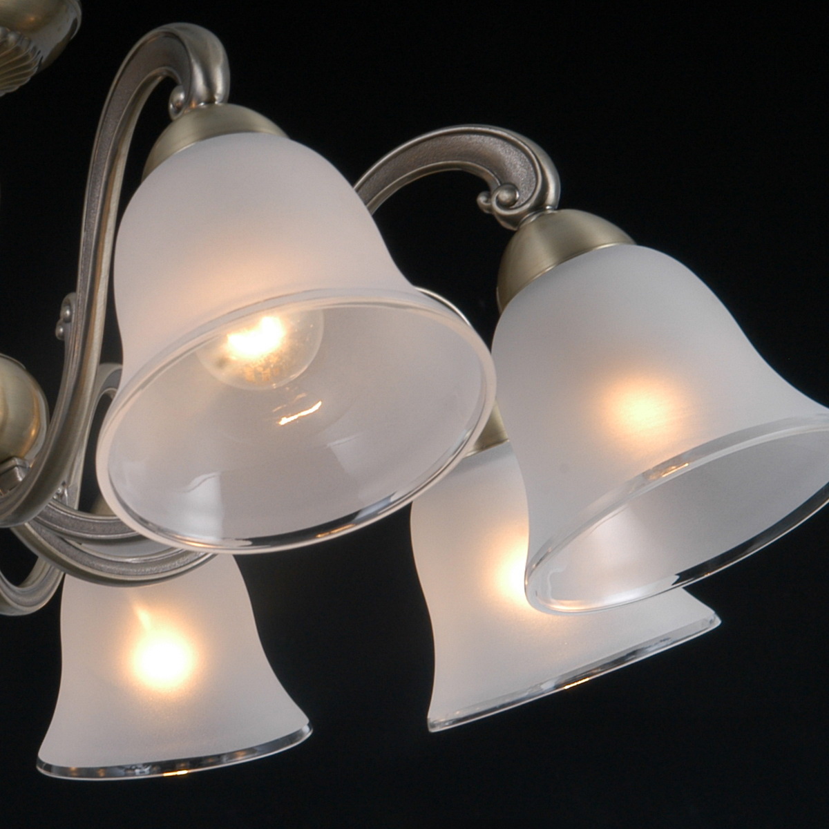 Люстра на штанге Illumico IL0427-8CSQ-29 AB