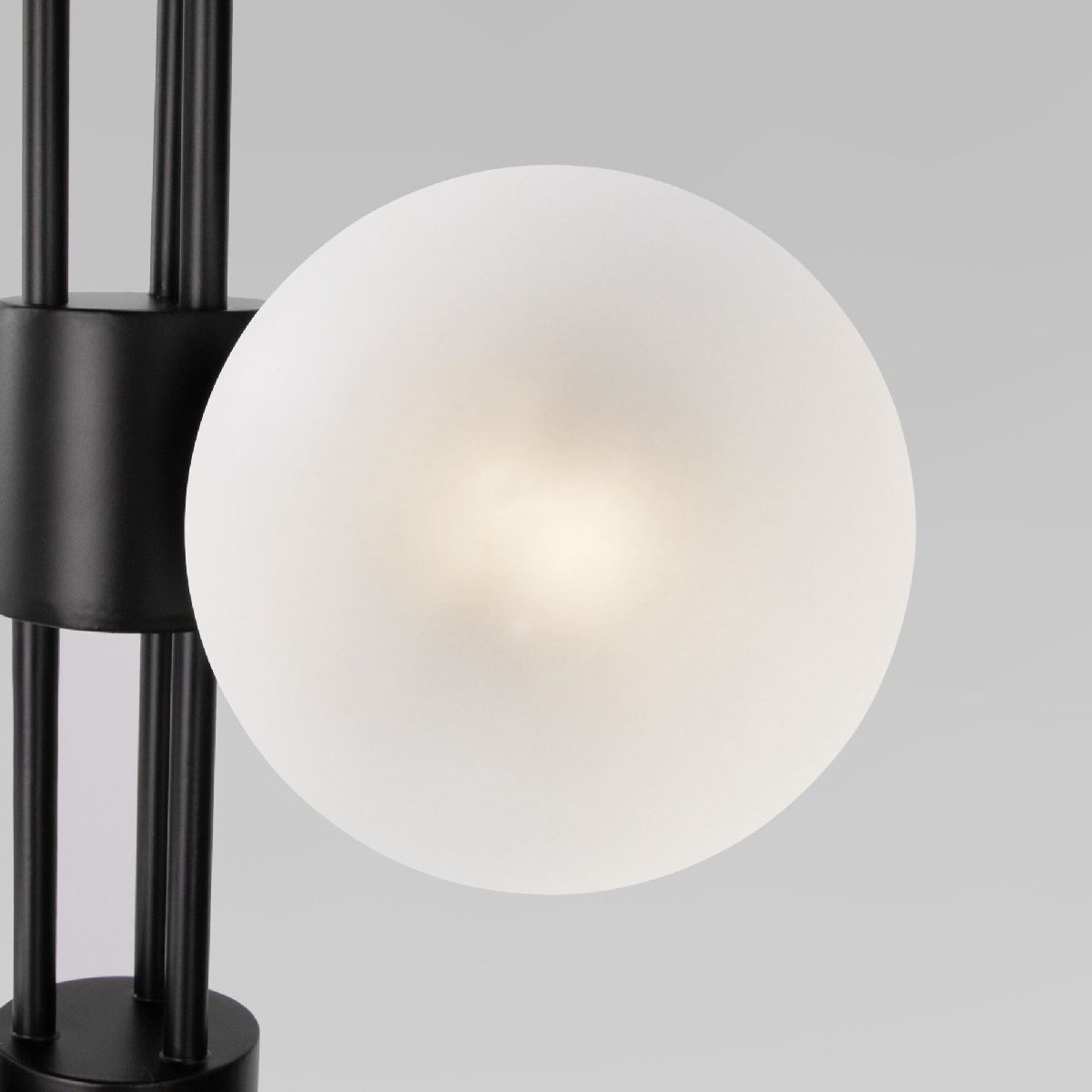 Торшер Eurosvet Volver 01383/3 черный a066797