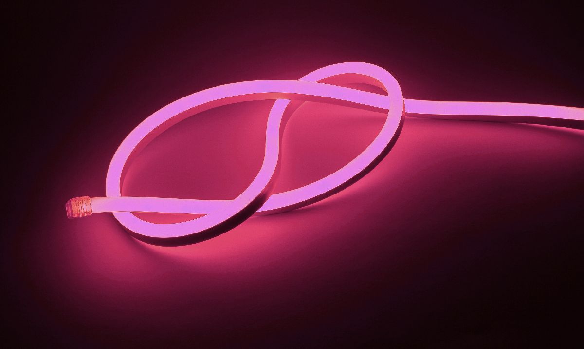 Светодиодная неоновая лента Эра 220В 2835 7Вт/м розовый 20м IP67 N2835-120-IP67-220V-20m-P Б0043078