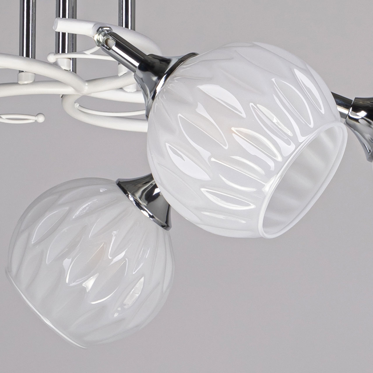 Потолочная люстра De Markt Грация 677014405 в Москве