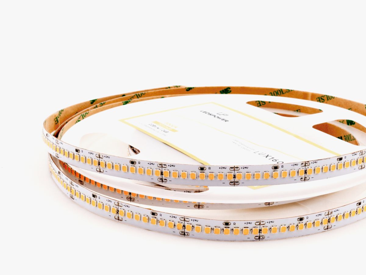 Светодиодная лента LEDS POWER 2835 240/м (22Вт/м) 24В теплая LUX160 006239