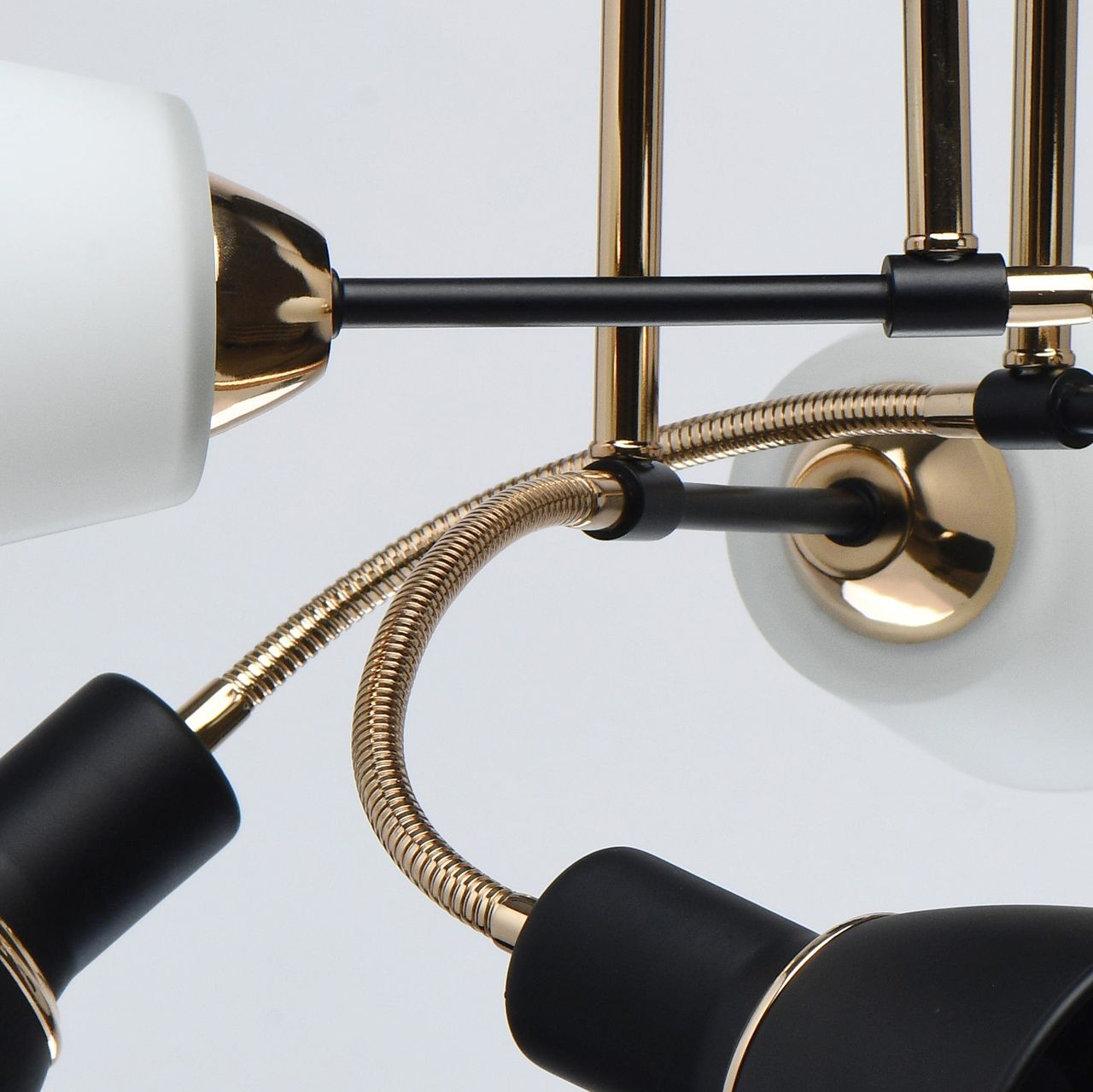 Потолочная люстра De Markt Риббон 718010506