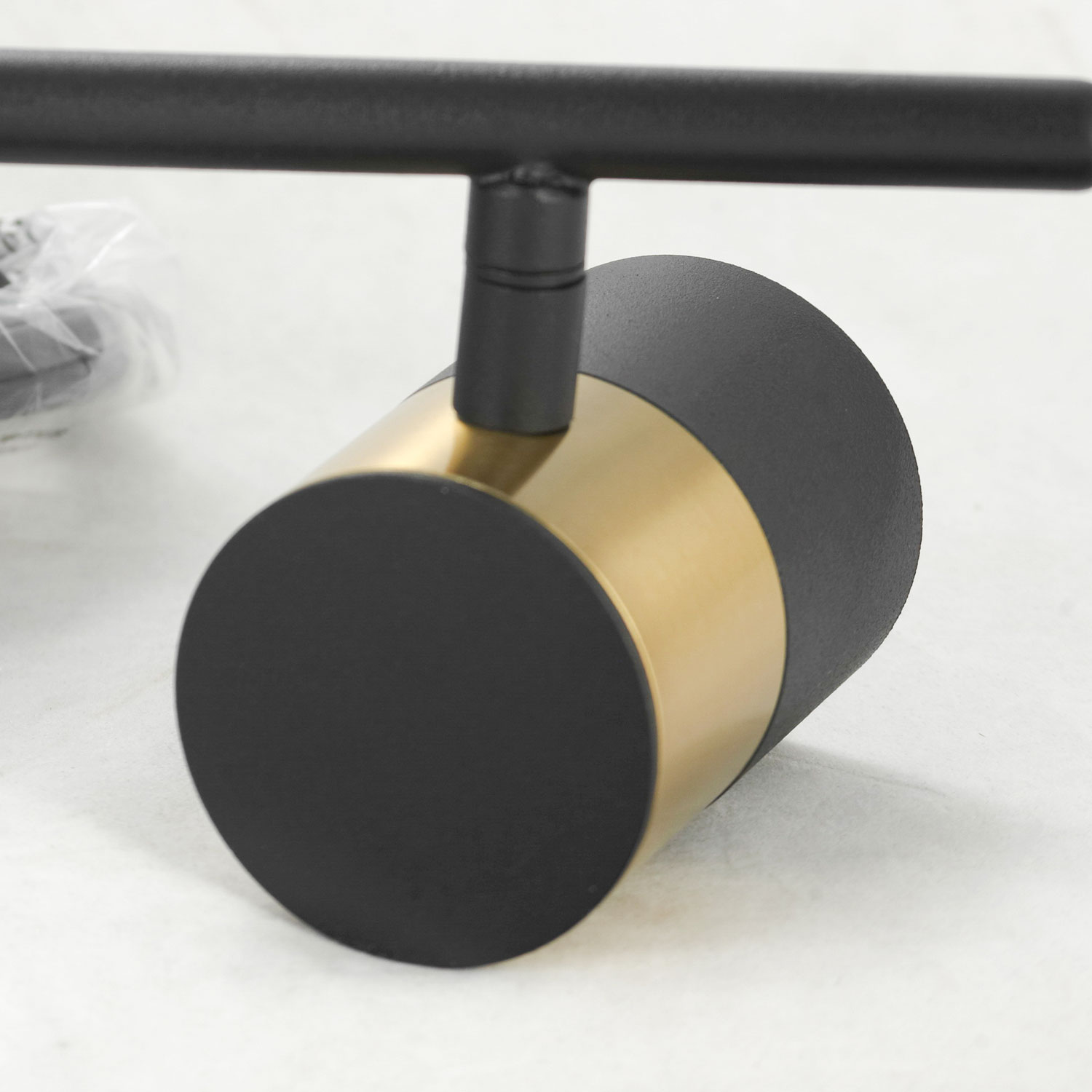 Люстра на штанге Lussole Loft Koyukuk LSP-8376