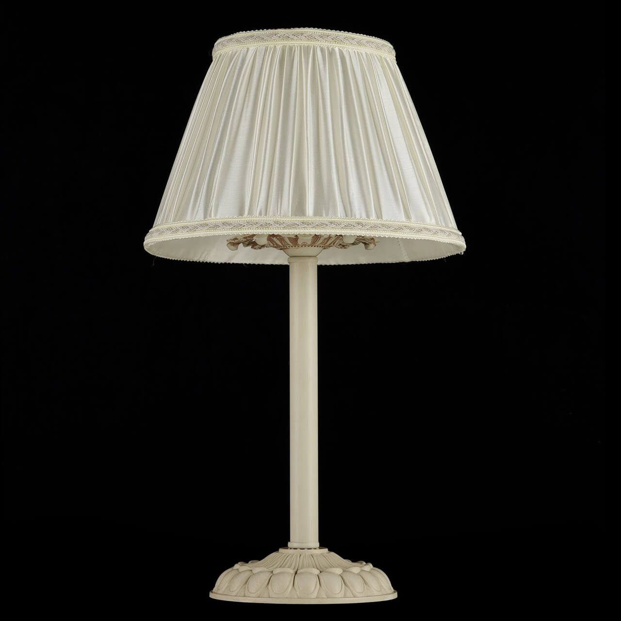 Настольная лампа Maytoni Olivia ARM326-00-W