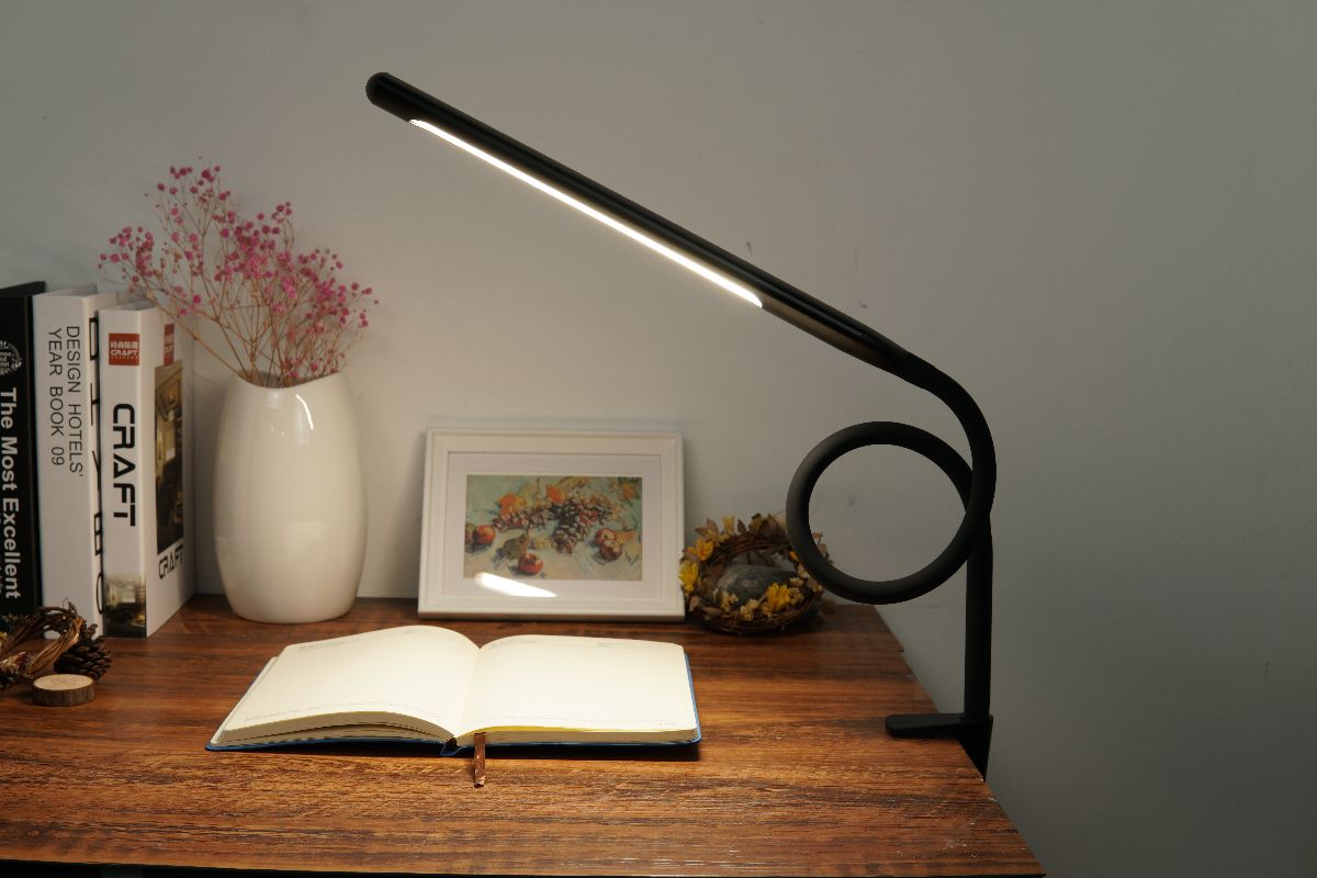 Настольная лампа Donolux Kaa T111043TW1B