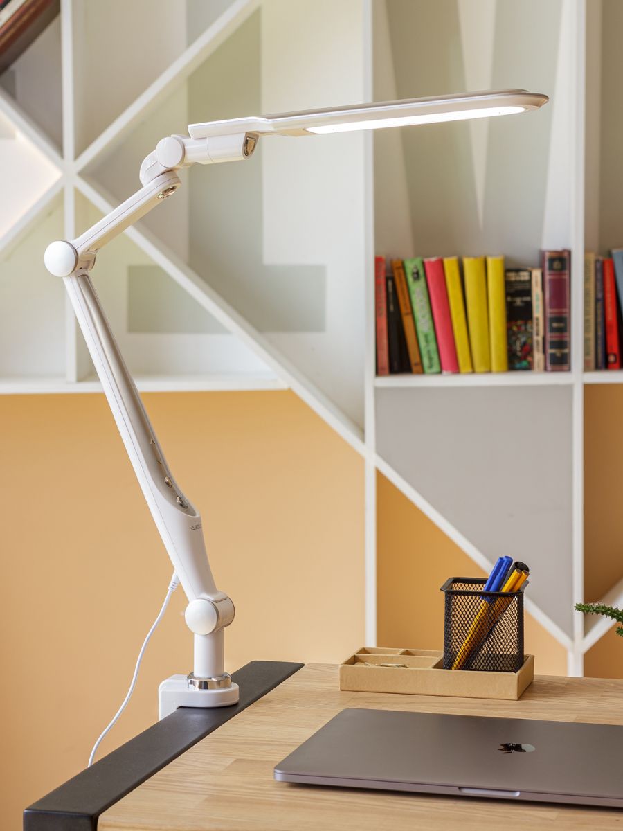 Настольная лампа с подставкой и струбциной ARTSTYLE TL-402S