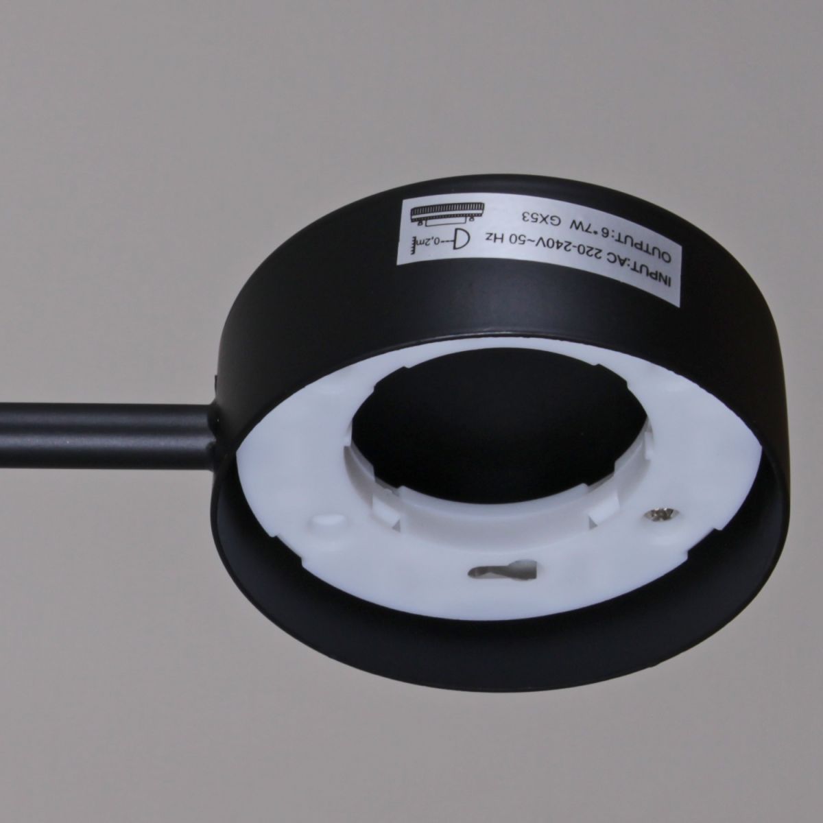 Люстра на штанге Reluce 03860-0.3-08 BK+WOOD GX53