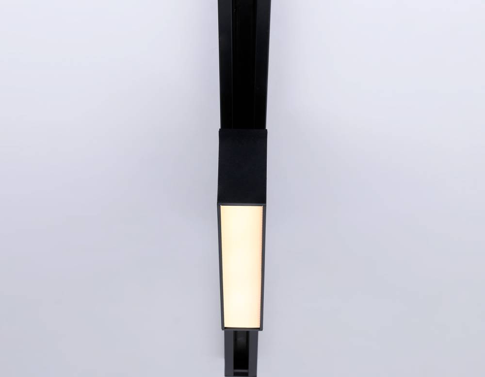 Трековый однофазный светильник Ambrella Light Track System GL6765