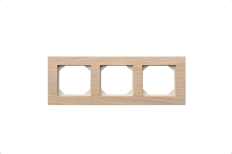 Рамка трехместная Liregus Epsilon 28-2243