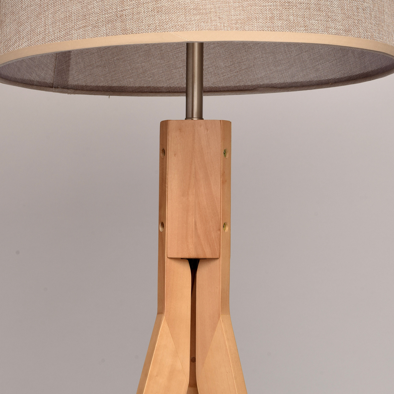 Торшер Chiaro Бернау 490040901