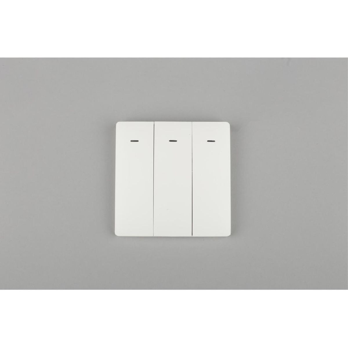 Выключатель трехклавишный Aployt Magnetic track 220 APL.0190.00.03