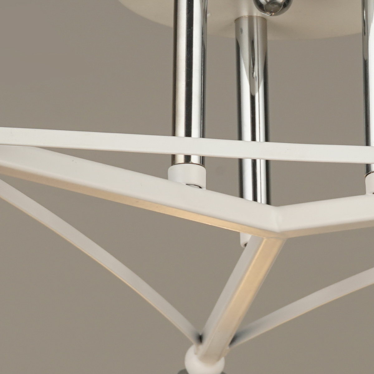 Потолочная люстра Reluce 03606-0.3-03