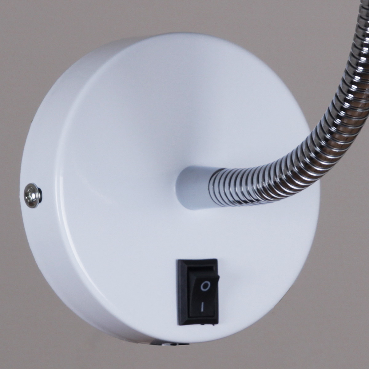 Гибкое бра Reluce 04714-0.2-01SL WH