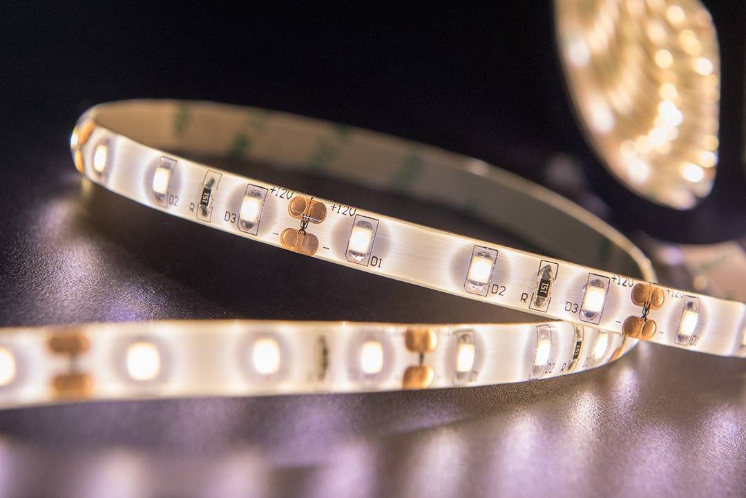 Светодиодная лента SWG SWG260-12-4.8-WW-65-M 009458