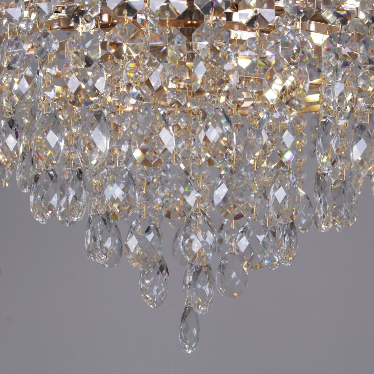 Потолочная люстра Reluce 90192-0.3-08 FGD