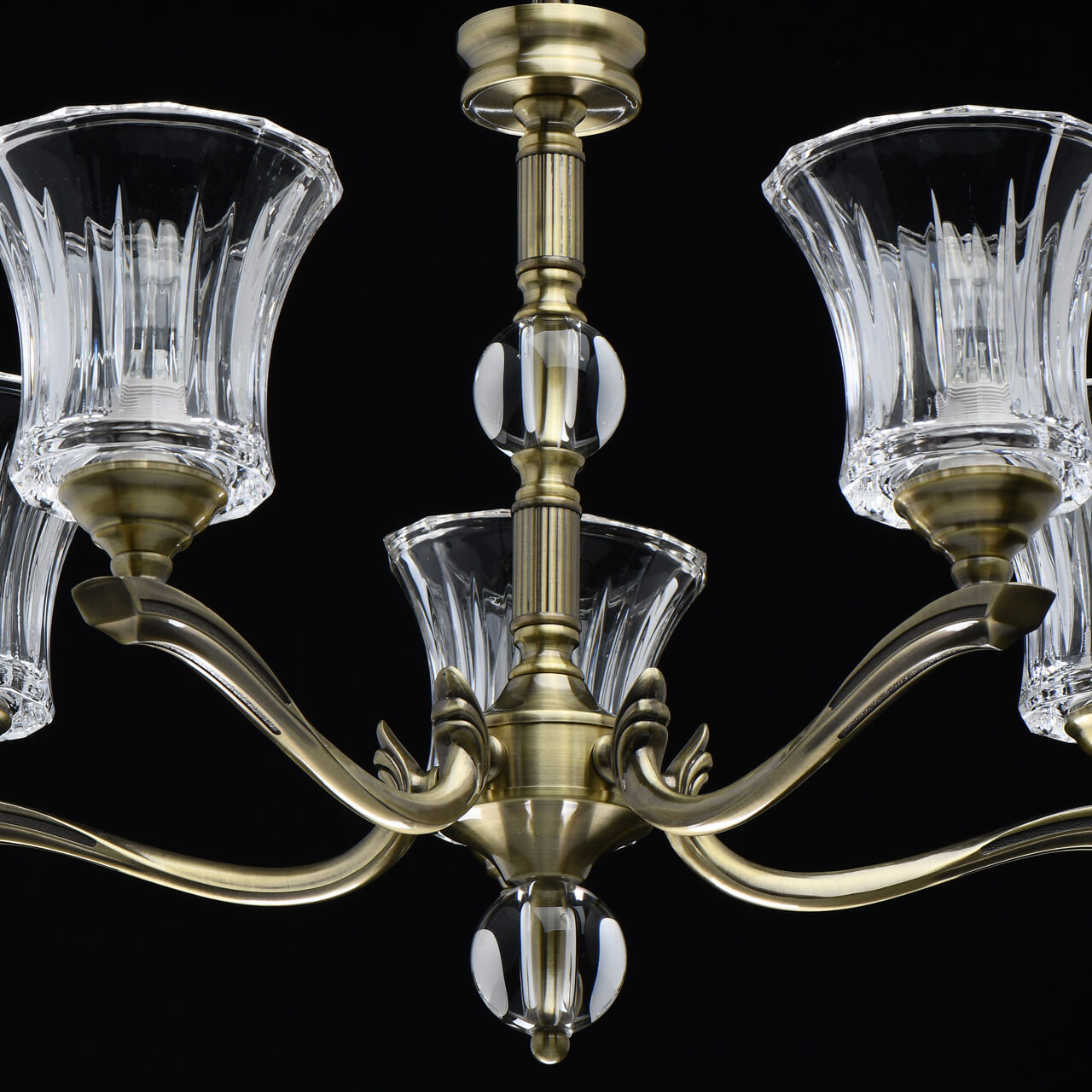 Подвесная люстра MW-Light 481013805