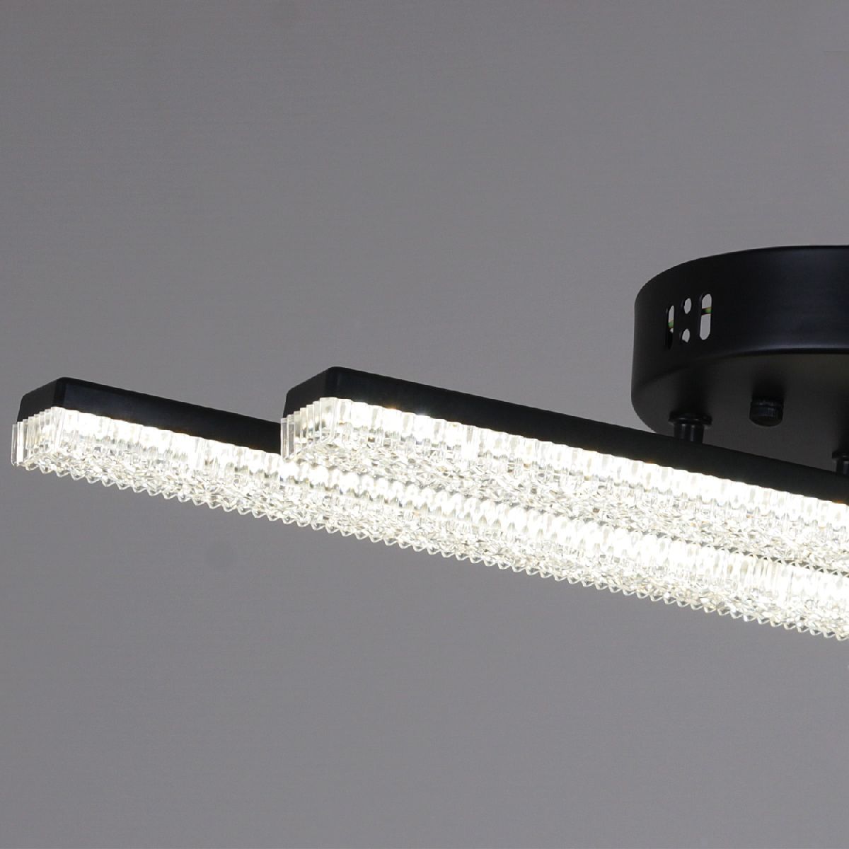 Потолочный светильник Reluce 03749-3.3-02C BK