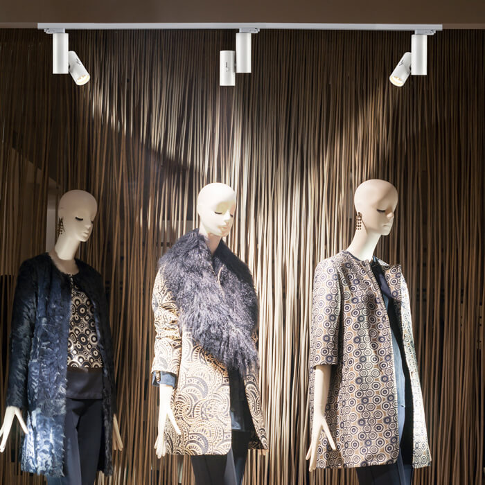 Трековый светодиодный светильник Novotech Blade 357546