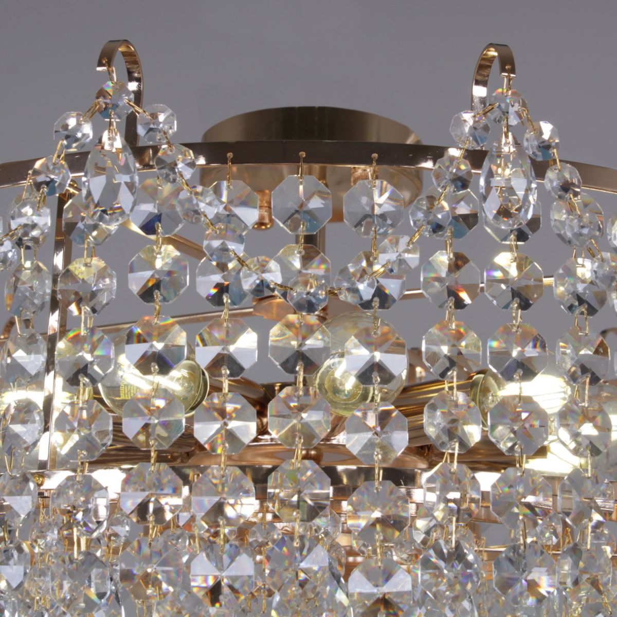 Потолочная люстра Reluce 90192-0.3-08 FGD