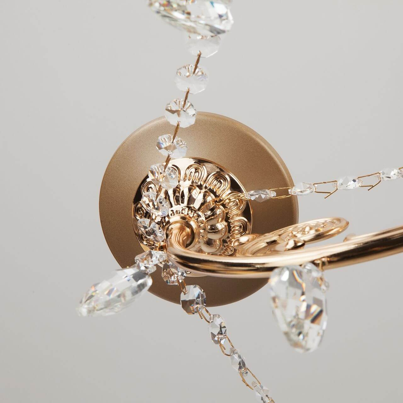 Подвесная люстра Eurosvet Cappella 10079/5 золото/прозрачный хрусталь Strotskis