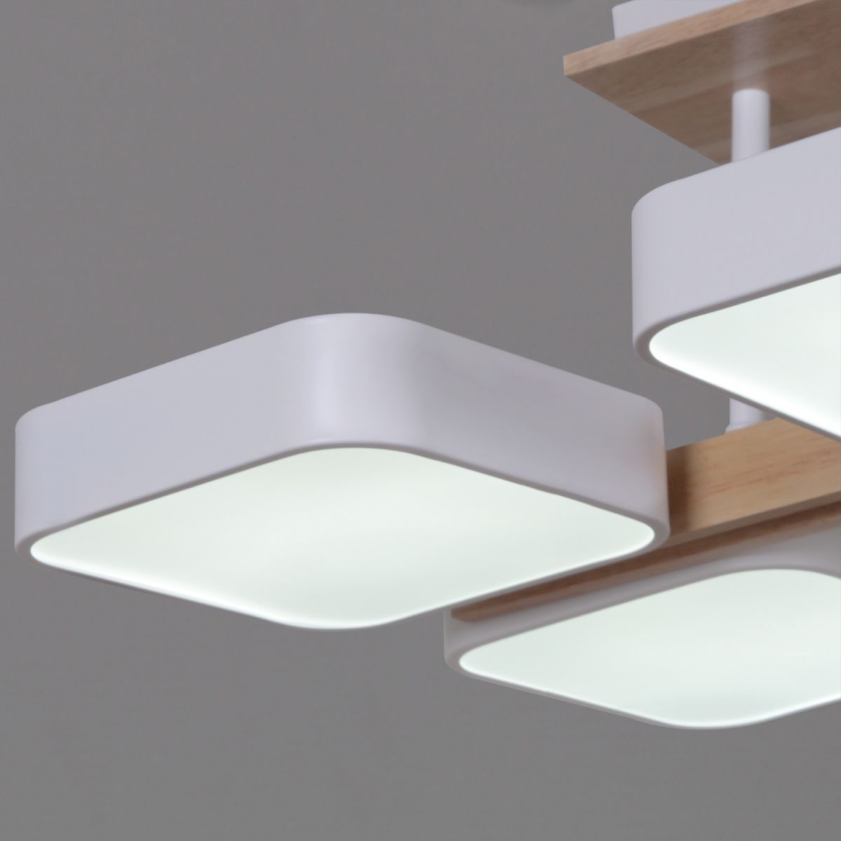 Потолочная люстра Reluce 03359-0.3-06 WH+WOOD