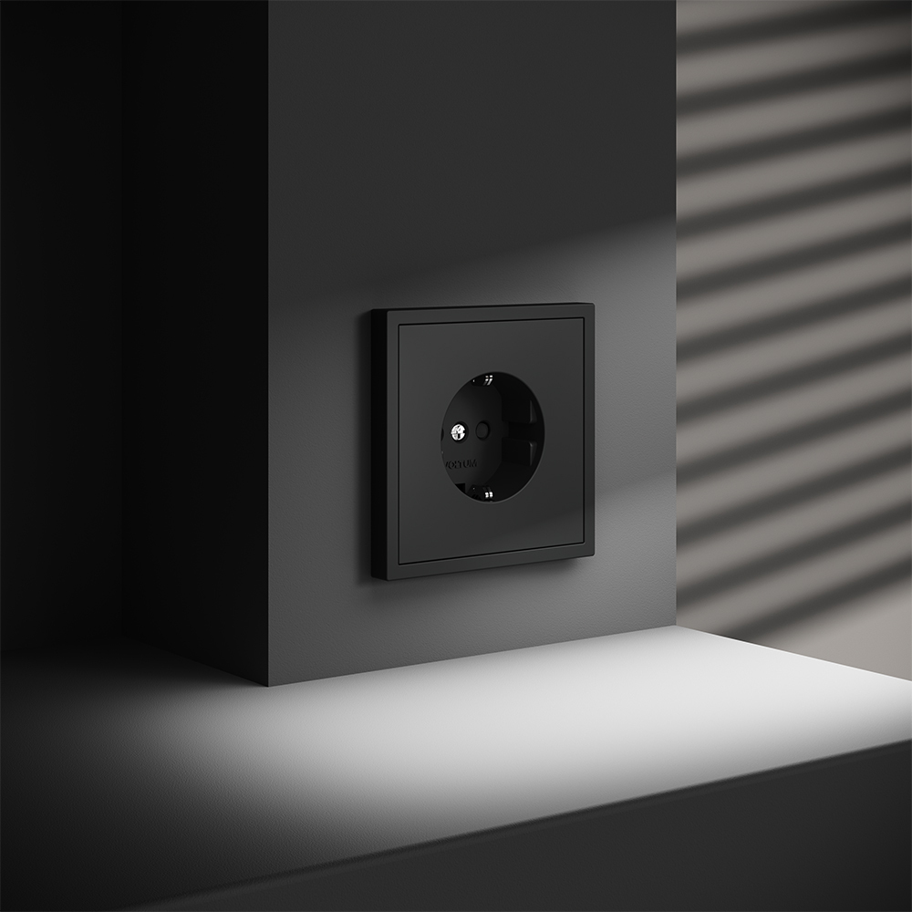 Розетка со шторками Voltum S70 VLS040208 (черный матовый)