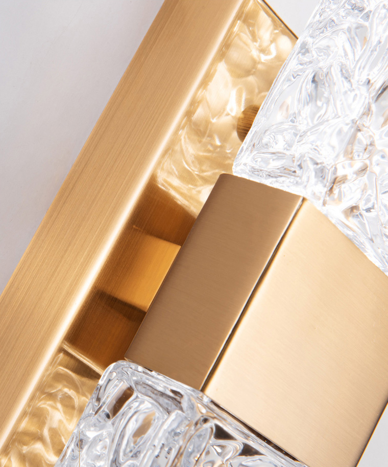 Настенный светильник DeLight Collection Wall lamp 88068W gold/clear