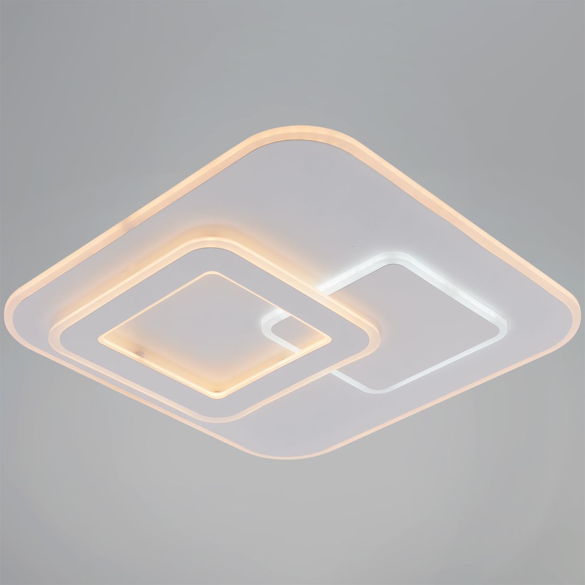 Потолочная люстра Reluce 08396-0.5-470 WH