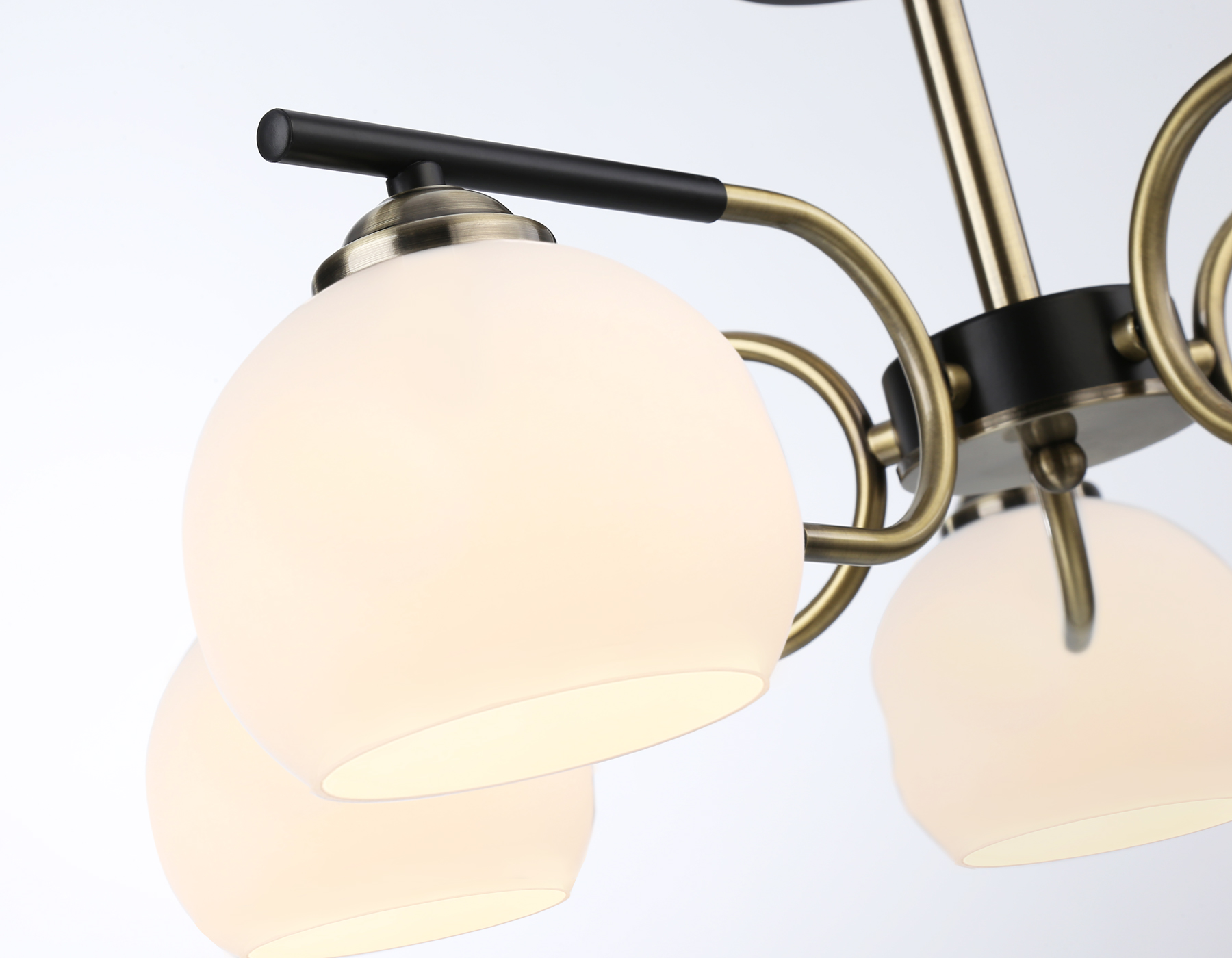 Люстра на штанге Ambrella Light Modern TR303312