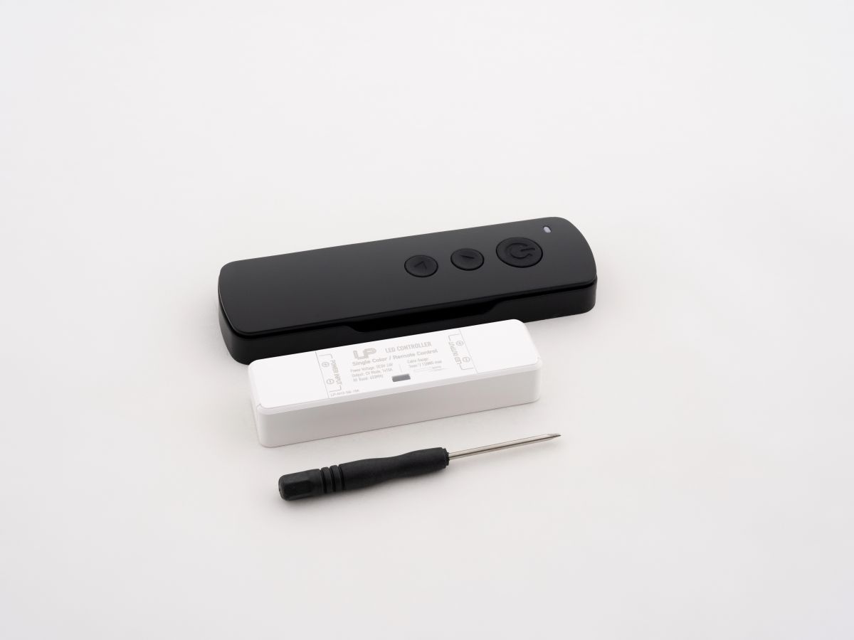 Диммер LEDS POWER N12-SB Nano RF 15A Black 005812