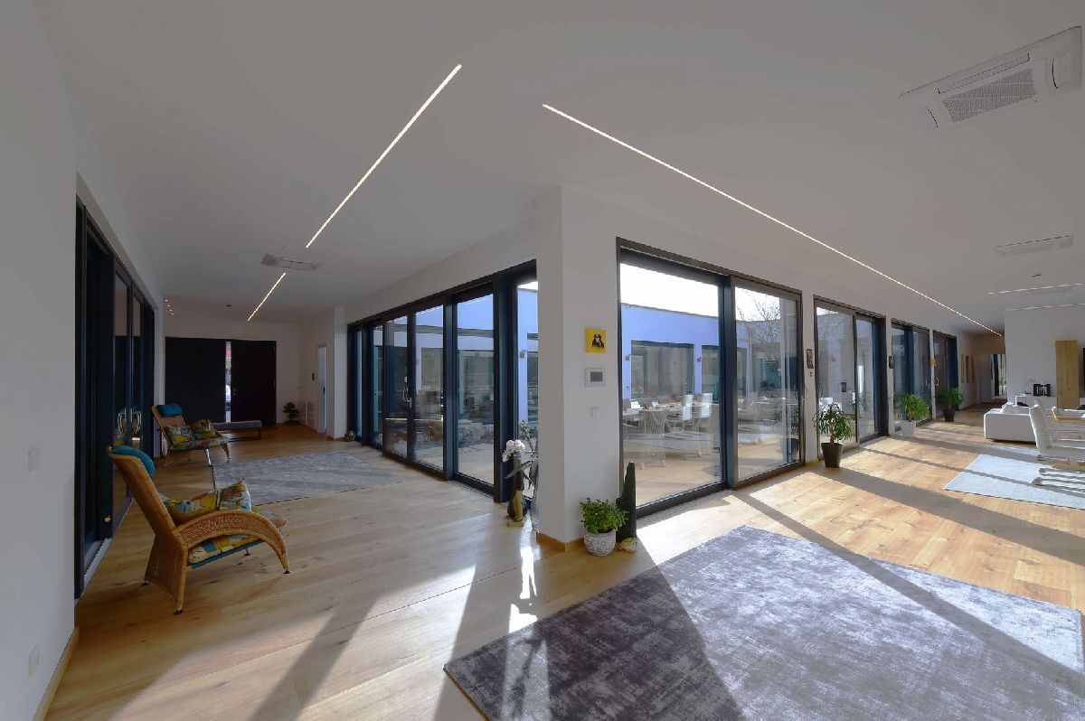 Светодиодная лента Deko-Light 24В 2835 2700-6500К 5м IP44 840379