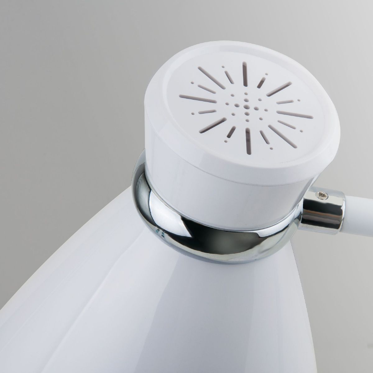 Настольная лампа Eurosvet School 01077/1 белый a045863