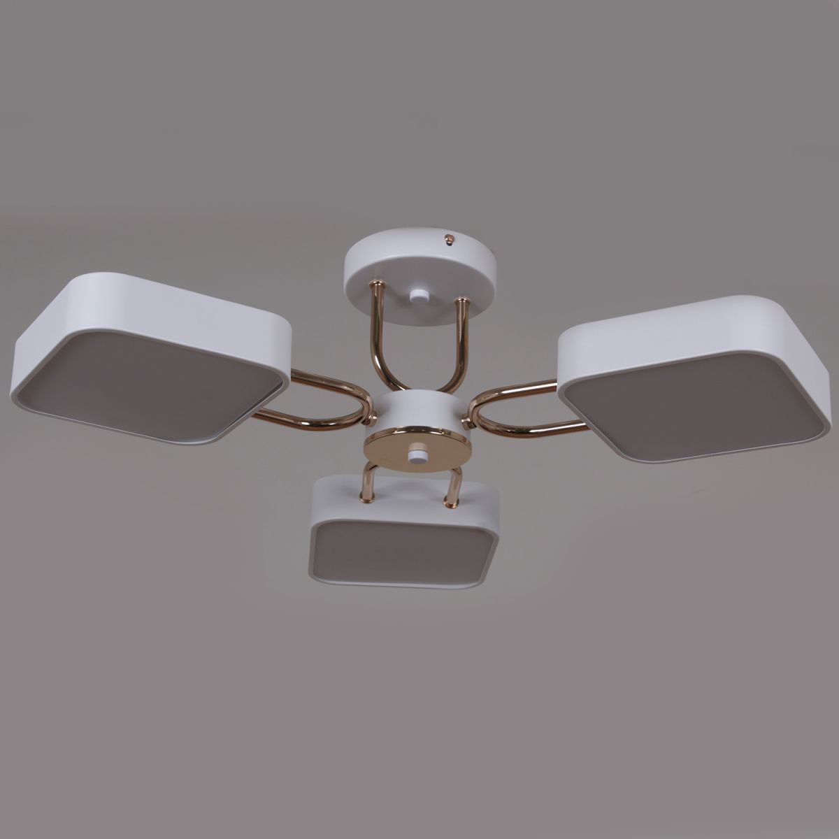 Потолочная люстра Reluce 03362-0.3-03 WH+FGD