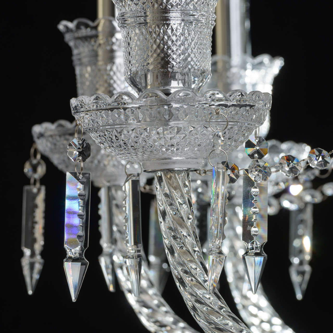 Подвесная люстра Chiaro Барселона 313012418 в Москве