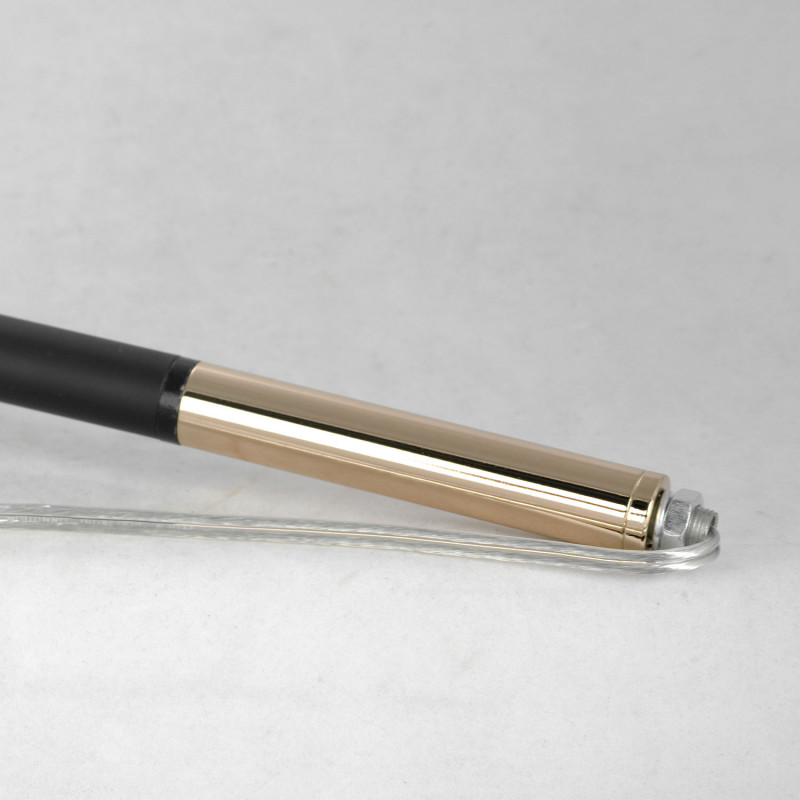 Люстра на штанге Lussole Loft Astoria LSP-8306