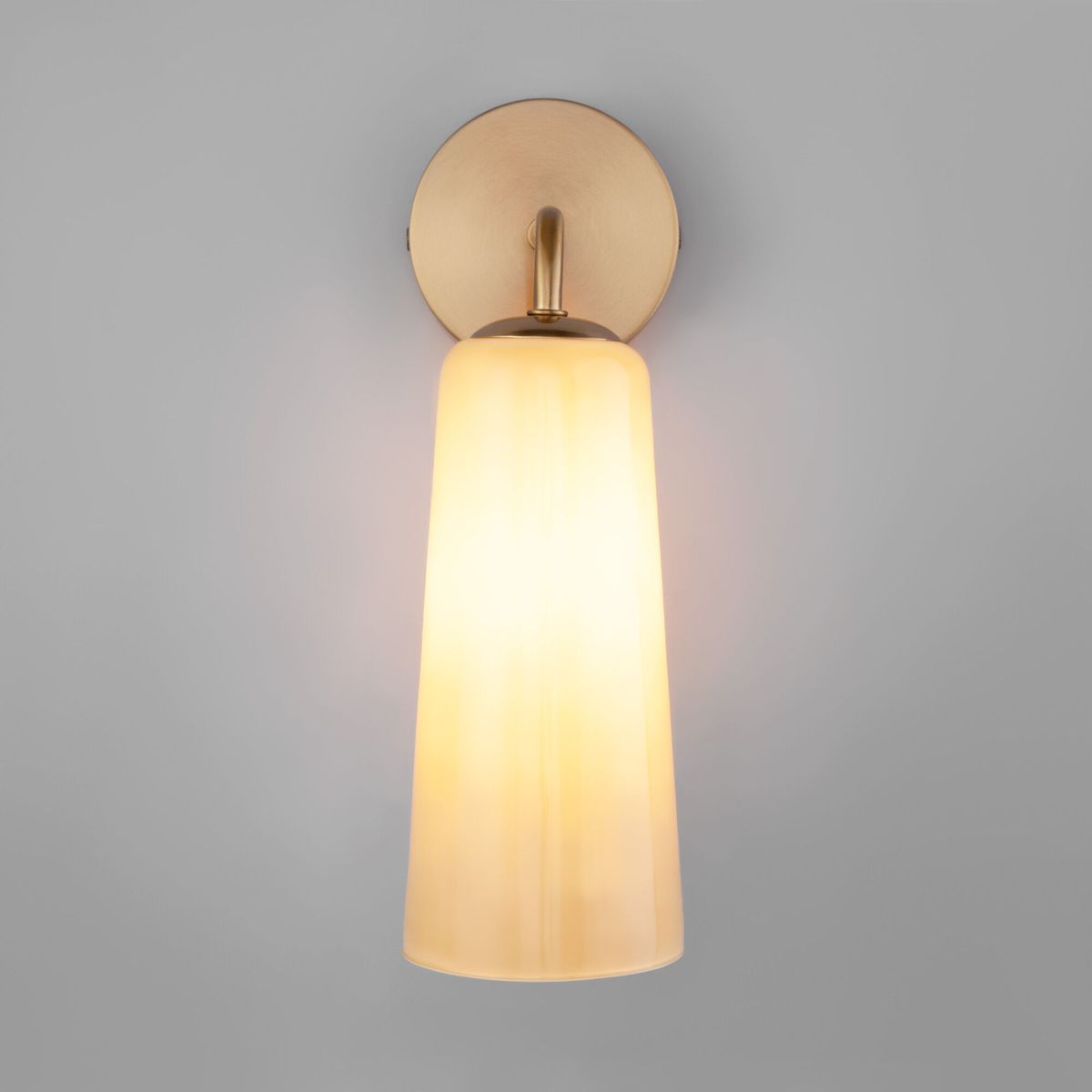 Латунное бра Eurosvet Omber 70137/1 латунь