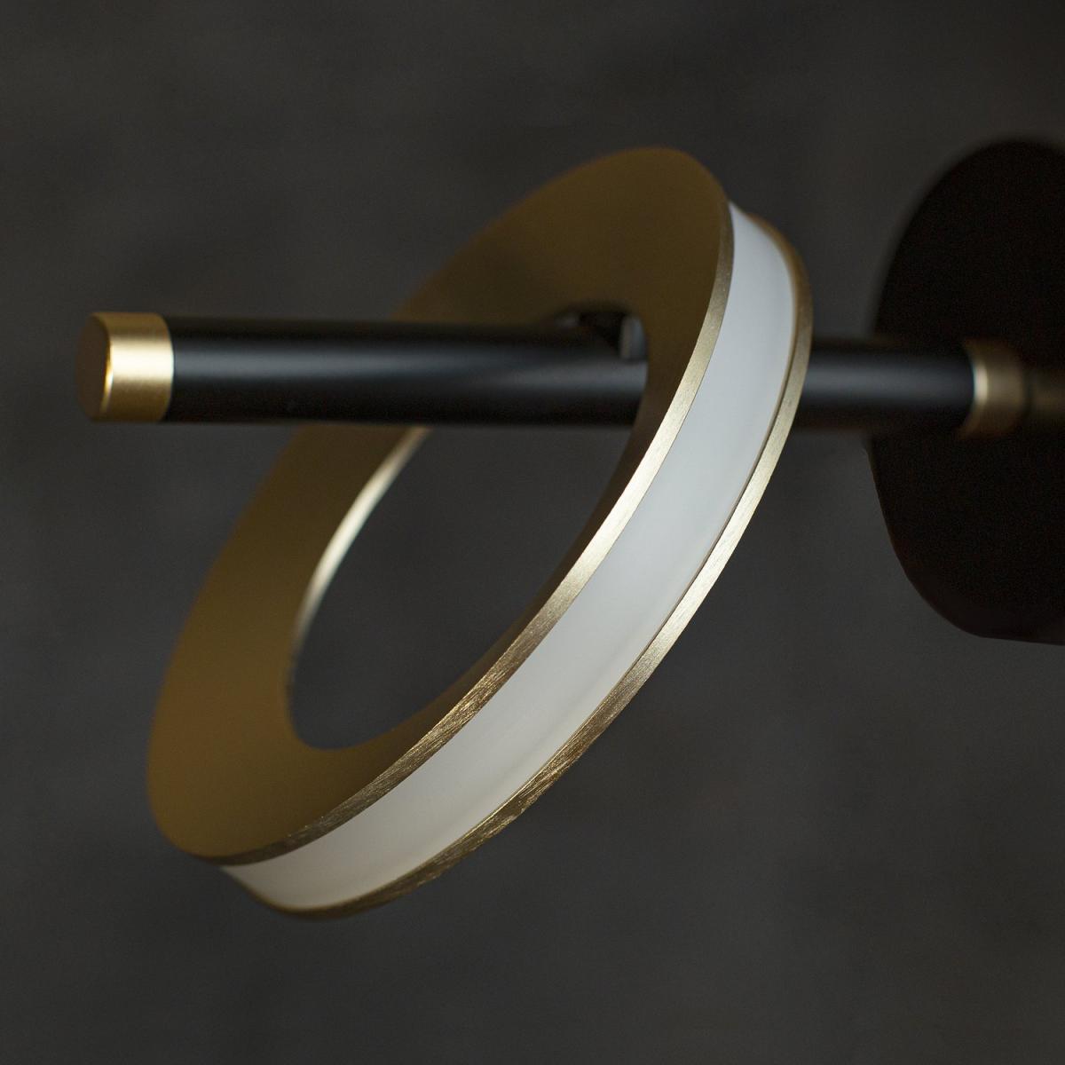 Настенный светильник Favourite Jongleur 4322-1W